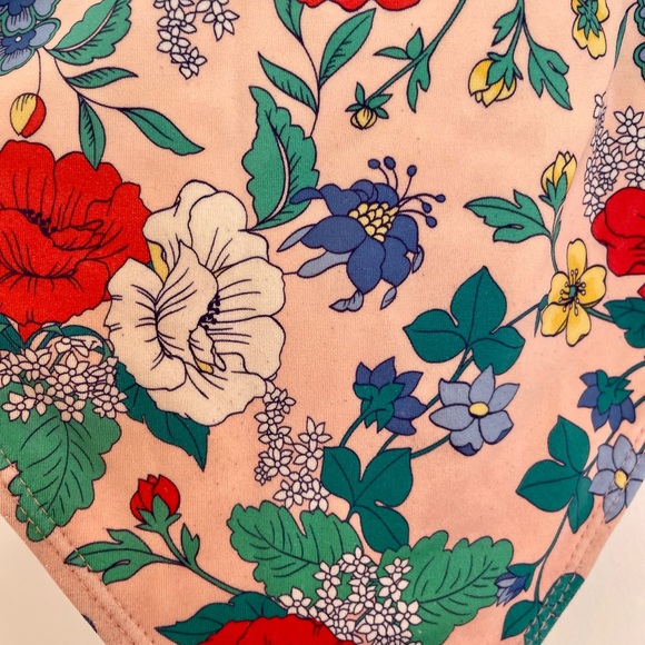 Janie and Jack Swimsuit Size 5 - Picture 2 of 2